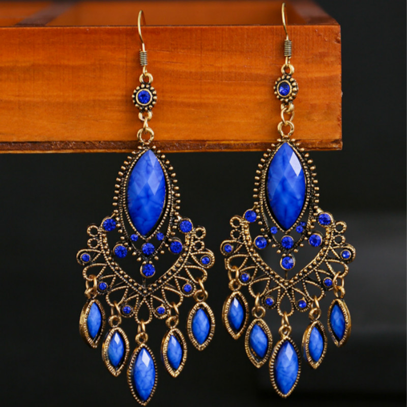 2020 New Arrivals Vintage Drop Earrings For Women Bohemian Ethnic Style Alloy Hollow Out Rhinestone Resin Long Earrings
2020 New Arrivals Vintage Drop Earrings For Women Bohemian Ethnic Style Alloy Hollow Out Rhinestone Resin Long Earrings