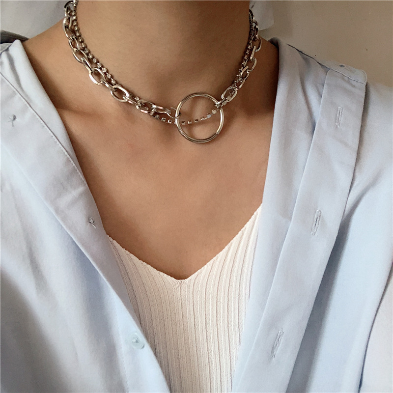 Double layer Hip hop cool CZ choker necklaces for women punk silver color thick chain circle geometry statement jewelry 2020
Double layer Hip hop cool CZ choker necklaces for women punk silver color thick chain circle geometry statement jewelry 2020