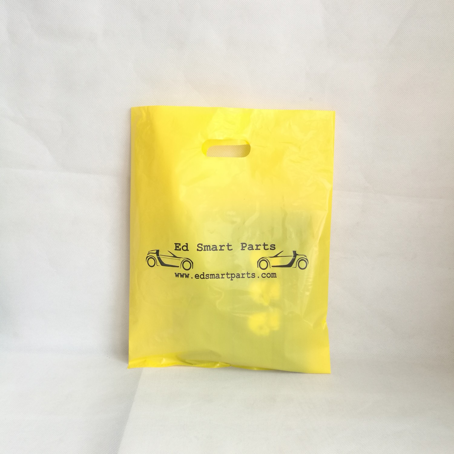 500pcs/lot Wholesale Custom Printed Fashion Handle PE Plastic Shopping Bag For Packaging Many Colors to Choose 200919