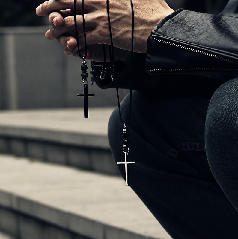 Davieslee Necklace for Men Cross Pendant Stainless Steel Lava Glass Bead Man-made Leather Chain Black Silver Color 1.5mm LDNM03
Davieslee Necklace for Men Cross Pendant Stainless Steel Lava Glass Bead Man-made Leather Chain Black Silver Color 1.5mm LDNM03
