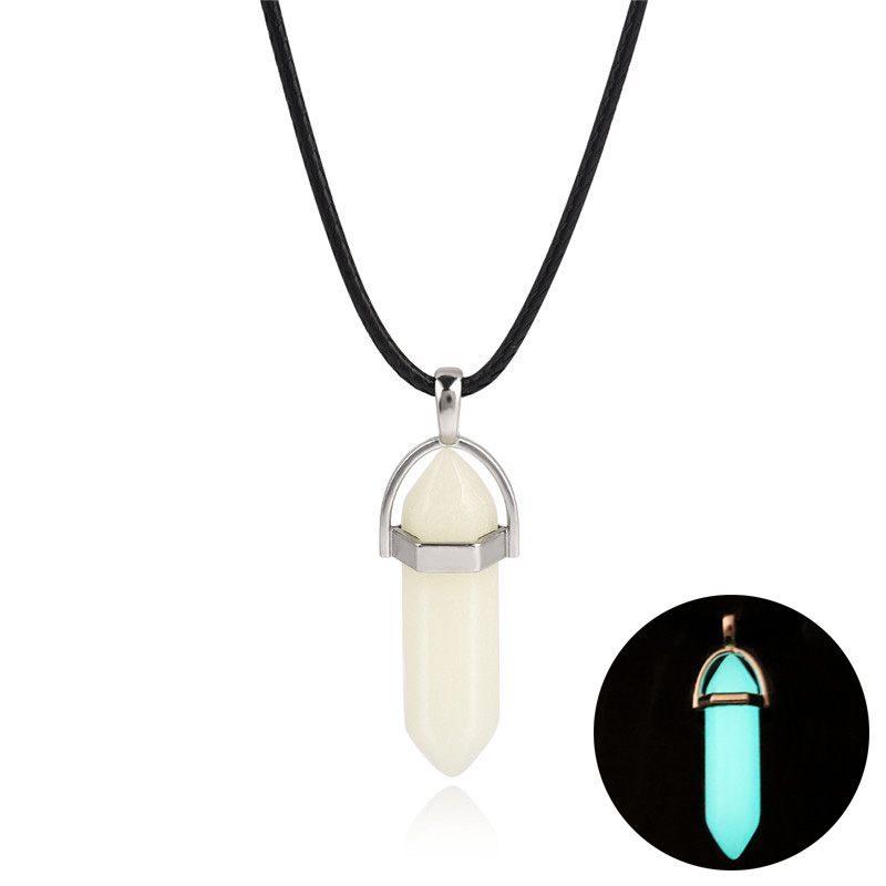 1 Pcs Cool Personality Hexagonal Pillar Glow-in-the-dark Stone Pendant Leather Chain Fashion Necklace Men Women Good Gift
1 Pcs Cool Personality Hexagonal Pillar Glow-in-the-dark Stone Pendant Leather Chain Fashion Necklace Men Women Good Gift