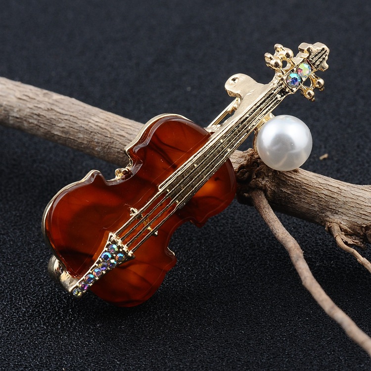 Fashion New Red Violin Brooch Men's Suit Badge British Style Metal Lapel Pins and Brooches Shirt Dress Music Women Accessories
Fashion New Red Violin Brooch Men's Suit Badge British Style Metal Lapel Pins and Brooches Shirt Dress Music Women Accessories