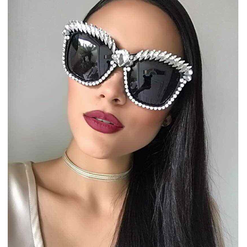 MONIQUE Cat Eye Sunglasses Women Brand Designer Luxury Crystal Sexy Sunglasses Rhinestone Fashion Shades Feminino
MONIQUE Cat Eye Sunglasses Women Brand Designer Luxury Crystal Sexy Sunglasses Rhinestone Fashion Shades Feminino