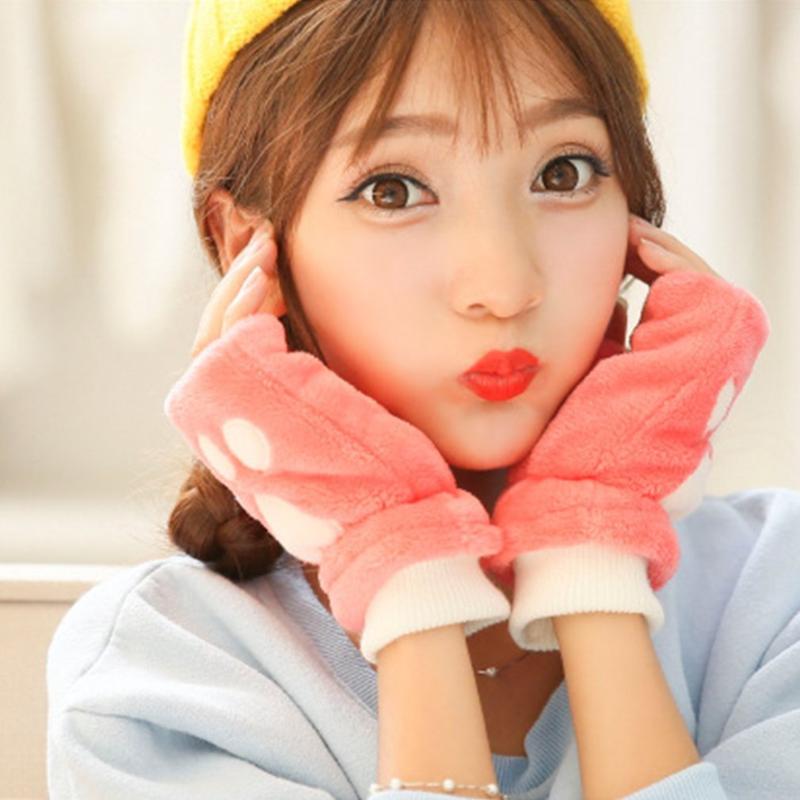2020 Woman Winter Lovely Warm Cashmere Girl Sweet Cute Bear Plush Claw Footprint Soft Thermal Fingerless Half Gloves Mittens
2020 Woman Winter Lovely Warm Cashmere Girl Sweet Cute Bear Plush Claw Footprint Soft Thermal Fingerless Half Gloves Mittens