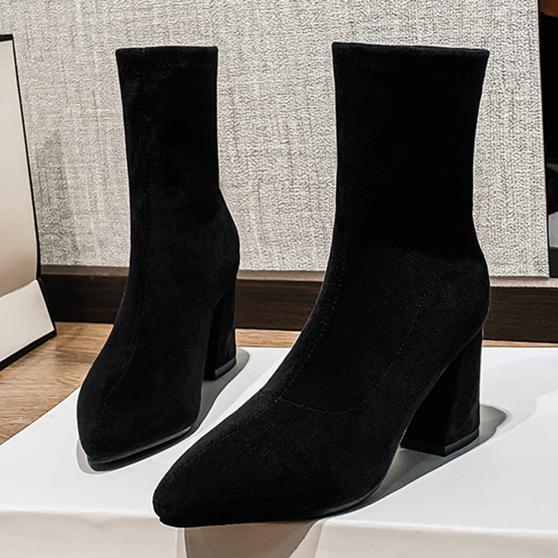 Ladies comfortable shallow mouth pointed toe flock boots zipper simple autumn and winter new sweet and versatile long boots, Black 5cm
Ladies comfortable shallow mouth pointed toe flock boots zipper simple autumn and winter new sweet and versatile long boots, Black 5cm