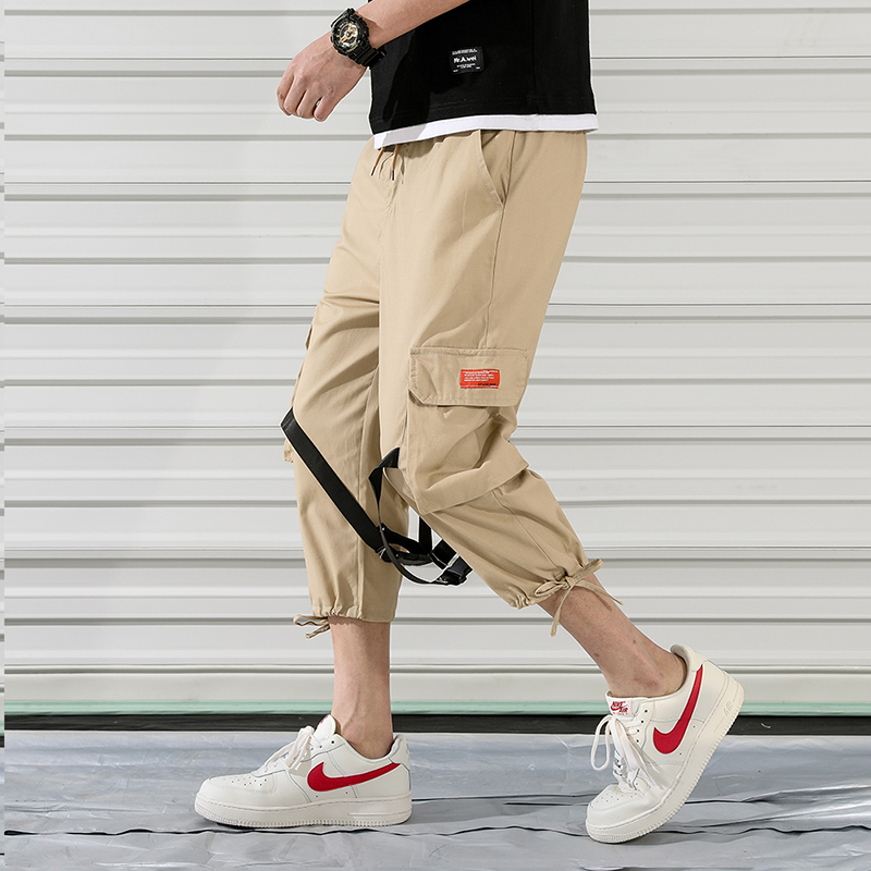 2020 spring and autumn overalls male fashion brand student Harun corset small straight tube eight point sports casual pants male, Black
2020 spring and autumn overalls male fashion brand student Harun corset small straight tube eight point sports casual pants male, Black