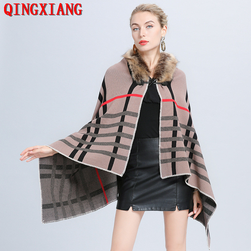 2020 New Red 3 Colors Striped Women Fur Neck Poncho Black Khaki Plus Size Shawl Knitted Ox Horn Buckle Streetwear
2020 New Red 3 Colors Striped Women Fur Neck Poncho Black Khaki Plus Size Shawl Knitted Ox Horn Buckle Streetwear