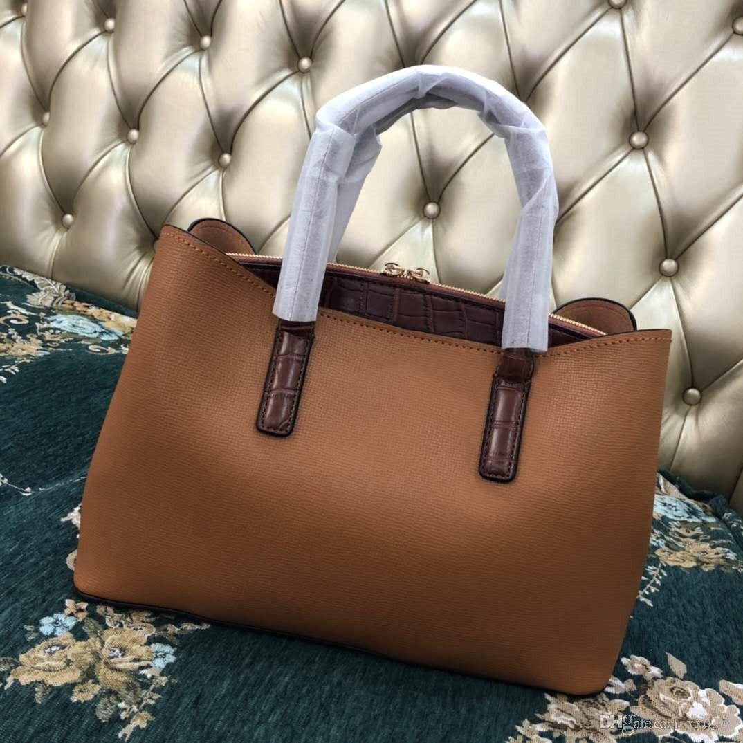 Designer design high quality new style cow leather with crocodile skin women's bag fashion versatile handbag with five colors of inclin
Designer design high quality new style cow leather with crocodile skin women's bag fashion versatile handbag with five colors of inclin