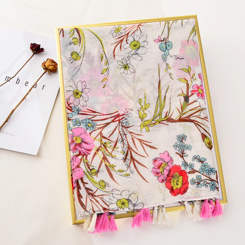 PHLE Foreign trade export scarf flower beach towel travel thin sunscreen shawl big gauze scarf female
PHLE Foreign trade export scarf flower beach towel travel thin sunscreen shawl big gauze scarf female