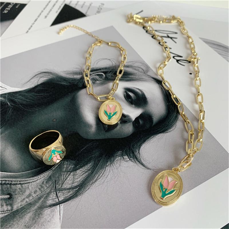 Vintage Fashion Enemal Glaze Flower Pendant Necklace Ring Bracelet for Women Girls Retro Geometric Round Statement Jewelry Gift
Vintage Fashion Enemal Glaze Flower Pendant Necklace Ring Bracelet for Women Girls Retro Geometric Round Statement Jewelry Gift