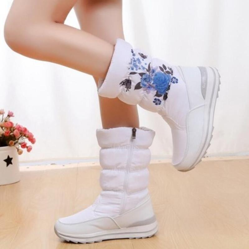 2020 Classic Women Winter Boots Women Mid-Calf Snow Boots Female Warm Fur Plush Insole High Quality Botas Mujer Size 36-40 W609
2020 Classic Women Winter Boots Women Mid-Calf Snow Boots Female Warm Fur Plush Insole High Quality Botas Mujer Size 36-40 W609