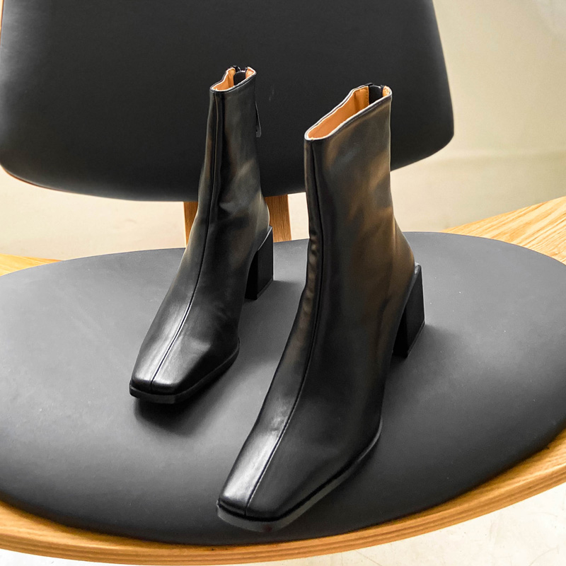 DEAT 2020 New Spring Autumn Fashion Casual Square Head Thick High-heeled Leather Single Shoes Women Short Boots SF441, Black
DEAT 2020 New Spring Autumn Fashion Casual Square Head Thick High-heeled Leather Single Shoes Women Short Boots SF441, Black