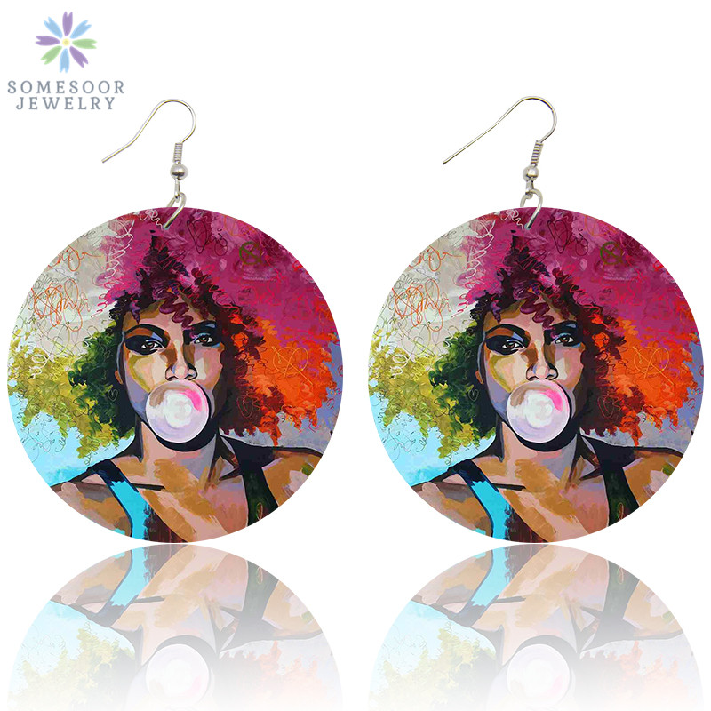 SOMESOOR Printed AFRO Chewing Gum Girl Wood Dangle Earrings African Curly Natural Hair Handmade Photos Portrait Ear Jewelry Gift
SOMESOOR Printed AFRO Chewing Gum Girl Wood Dangle Earrings African Curly Natural Hair Handmade Photos Portrait Ear Jewelry Gift