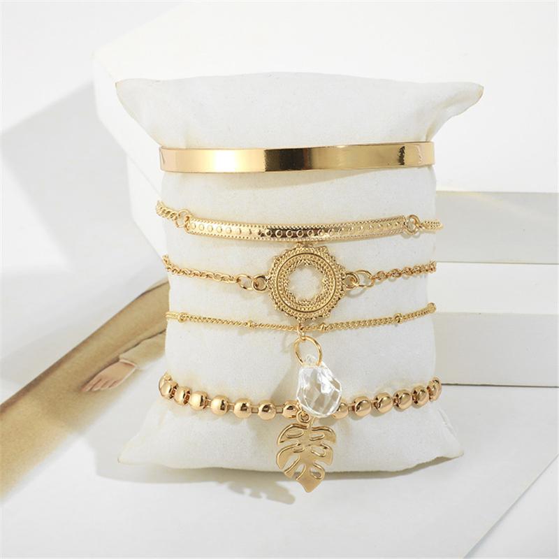 Creative Fish Bracelet Open Hollow Bracelet Water Drop Drill For Women Jewelry Accessories Pulseras Mujer
Creative Fish Bracelet Open Hollow Bracelet Water Drop Drill For Women Jewelry Accessories Pulseras Mujer