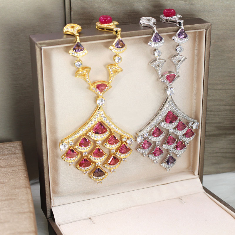 New Fashion Women's MULTI color cubic zircon GEOMETRIC pendant necklaces Ladies Party Fine Jewellery
New Fashion Women's MULTI color cubic zircon GEOMETRIC pendant necklaces Ladies Party Fine Jewellery