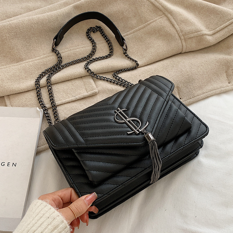 NEW Famous Brand Handbags for Women 2021 Luxury Designer Shoulder Bag Pu Leather Tassel Crossbody Bag Small Messenger Bags, Black 23x16x8 cm
NEW Famous Brand Handbags for Women 2021 Luxury Designer Shoulder Bag Pu Leather Tassel Crossbody Bag Small Messenger Bags, Black 23x16x8 cm