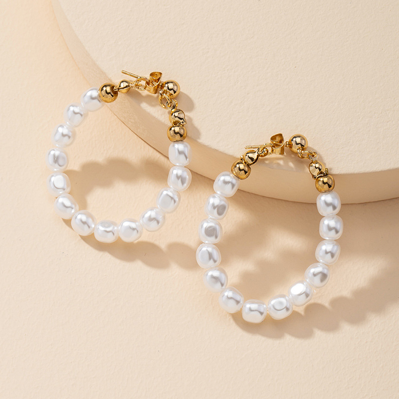 UJBOX European American Popular Imitation Pearl Ear Hoop Earrings Women Wedding Party Jewelry Accessories
UJBOX European American Popular Imitation Pearl Ear Hoop Earrings Women Wedding Party Jewelry Accessories