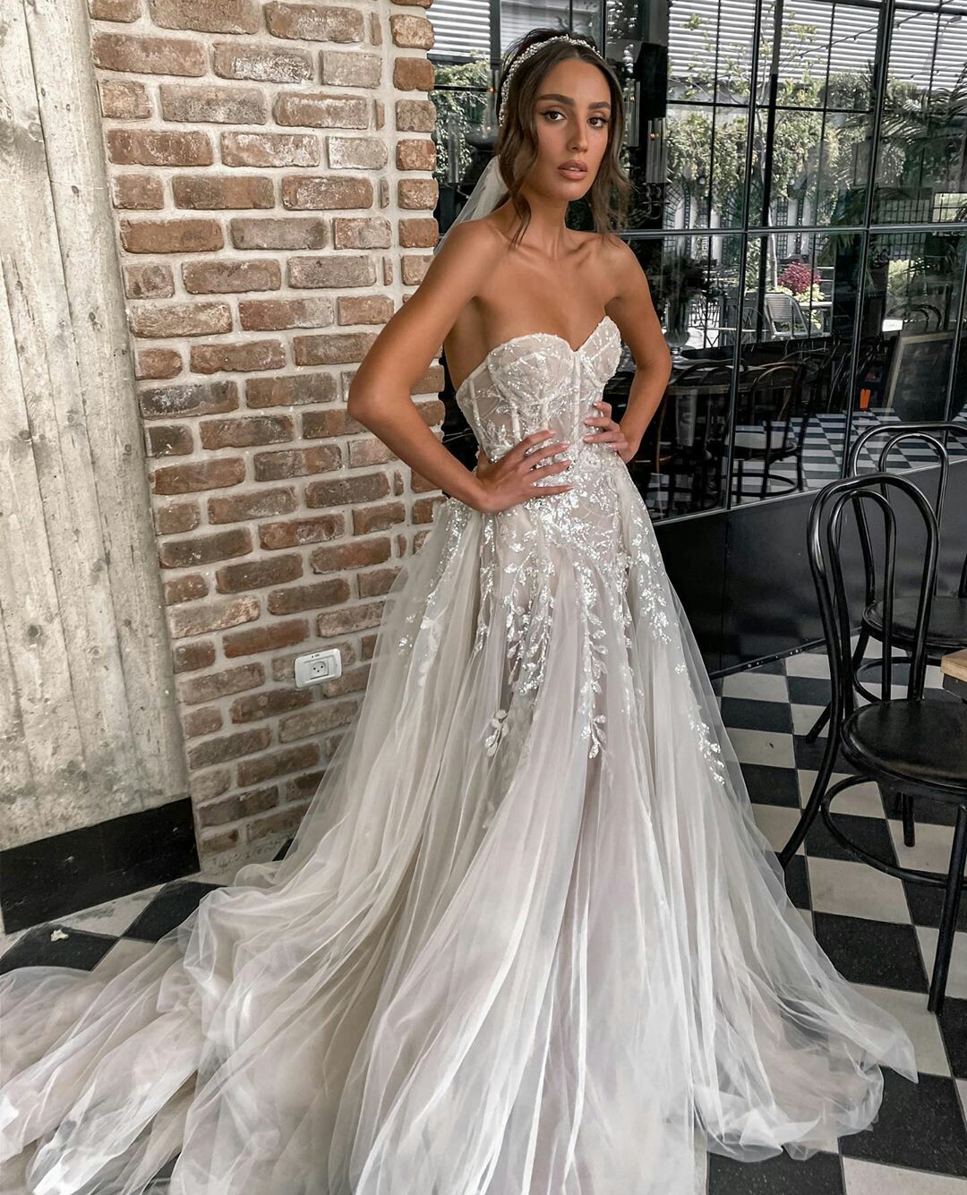 sexy high side split wedding dresses sweetheart lace appliqued beaded bridal outfit summer a line wedding gowns