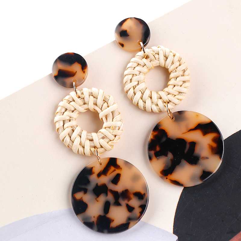 AENSOA Korea Handmade Bamboo Long Drop Earrings For Women Unique Geometric Rattan Straw Braid Leopard Acrylic Round Earrings
AENSOA Korea Handmade Bamboo Long Drop Earrings For Women Unique Geometric Rattan Straw Braid Leopard Acrylic Round Earrings