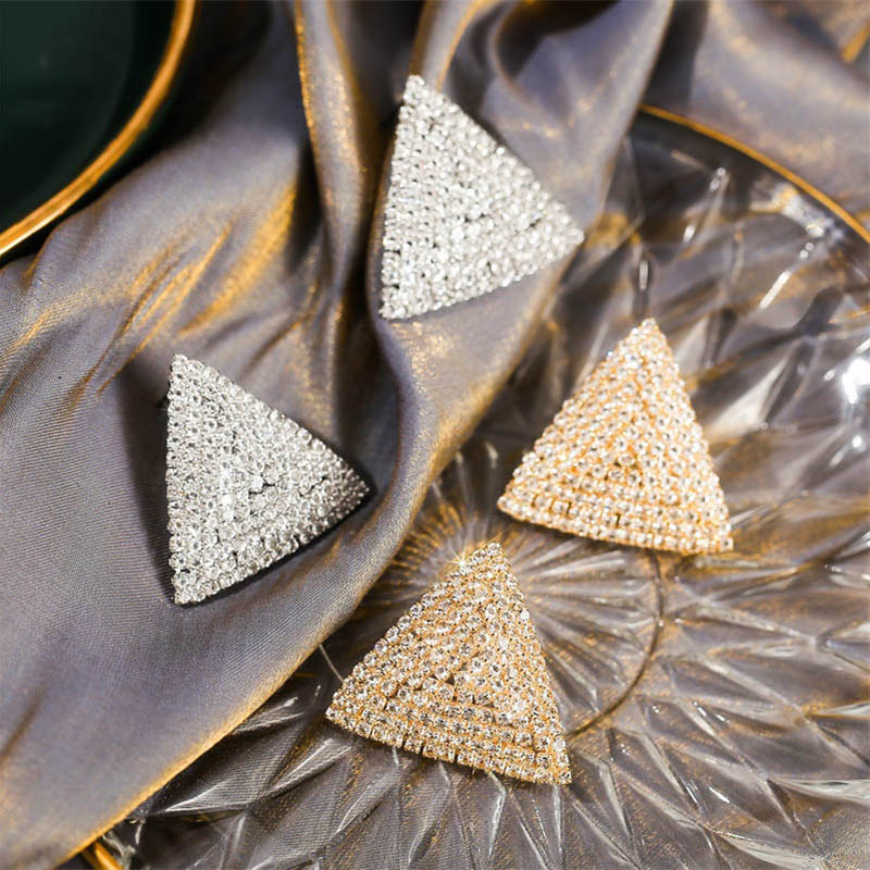 Trendy Ladies Statement Triangle Geometry Bling Bling Rhinestone Big Stud Earrings For Women Luxury Party Wedding Jewelry Gift
Trendy Ladies Statement Triangle Geometry Bling Bling Rhinestone Big Stud Earrings For Women Luxury Party Wedding Jewelry Gift