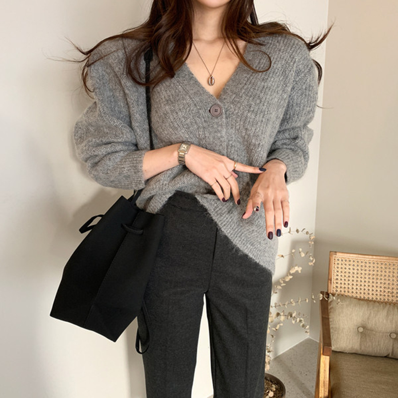 Autumn Winter Warm Two Piece Set Women Outfits Long Sleeve Sweater Cardigans and High Waist Long Pants 2 Piece Sets Vintage, Photo color suit
Autumn Winter Warm Two Piece Set Women Outfits Long Sleeve Sweater Cardigans and High Waist Long Pants 2 Piece Sets Vintage, Photo color suit
