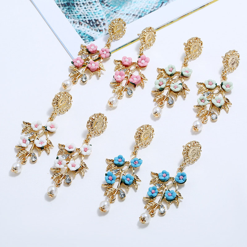 Fashion 2020 Female Gold Metal Coin Leaf Drop Earrings For Women Cute Clay Flower Earring Ladies Pearl Dangle Earring Jewelry
Fashion 2020 Female Gold Metal Coin Leaf Drop Earrings For Women Cute Clay Flower Earring Ladies Pearl Dangle Earring Jewelry