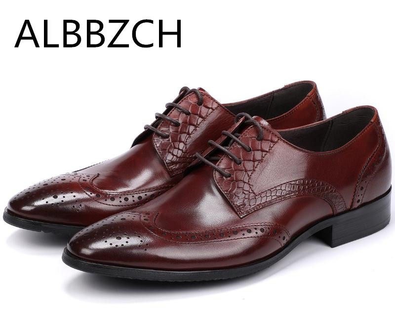 New Genuine Leather Dress Men Shoes Derby Wedding Shoes Men's Business Work Pointed Toe Laces Carving Brogue Size 38-44, Black
New Genuine Leather Dress Men Shoes Derby Wedding Shoes Men's Business Work Pointed Toe Laces Carving Brogue Size 38-44, Black