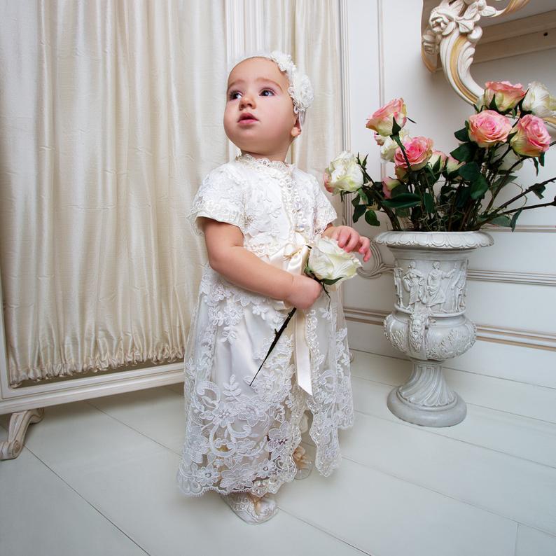 2021 2 Pieces Cute Baby Christening Gowns For Little Girls Short Sleeve Appliques Baptism Dresses With Bonnet First Communication Dress