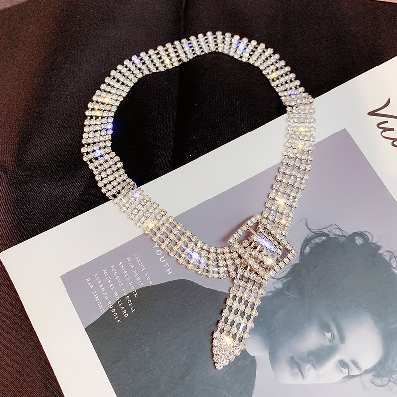 FYUAN Fashion Full Rhinestone Choker Necklaces for Women Bijoux Shiny Gold Silver Color Button Necklaces Statement Jewelry Gifts
FYUAN Fashion Full Rhinestone Choker Necklaces for Women Bijoux Shiny Gold Silver Color Button Necklaces Statement Jewelry Gifts