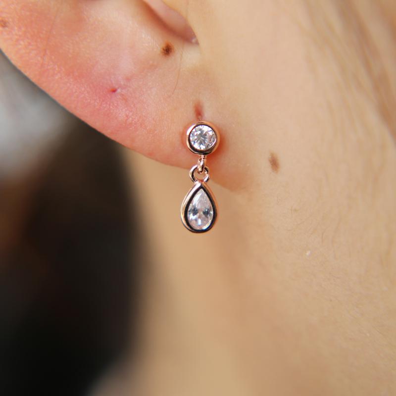 new design 2020 delicate luxury high quality clear CZ silver Color Girl gift earrings for women fashion jewelry
new design 2020 delicate luxury high quality clear CZ silver Color Girl gift earrings for women fashion jewelry