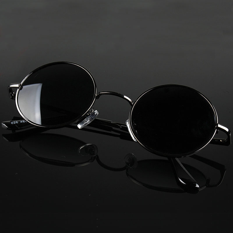 Retro Classic Vintage Round Polarized Sunglasses Men Brand Designer Sun Glasses Women Metal Frame Black lens Eyewear Driving
Retro Classic Vintage Round Polarized Sunglasses Men Brand Designer Sun Glasses Women Metal Frame Black lens Eyewear Driving