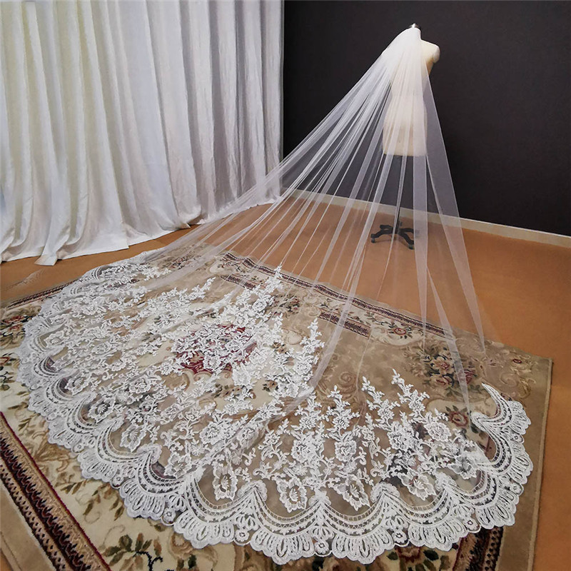 fashion 3m long wedding veils with lace applique edge one layer round cathedral length veils with comb bridal veil
