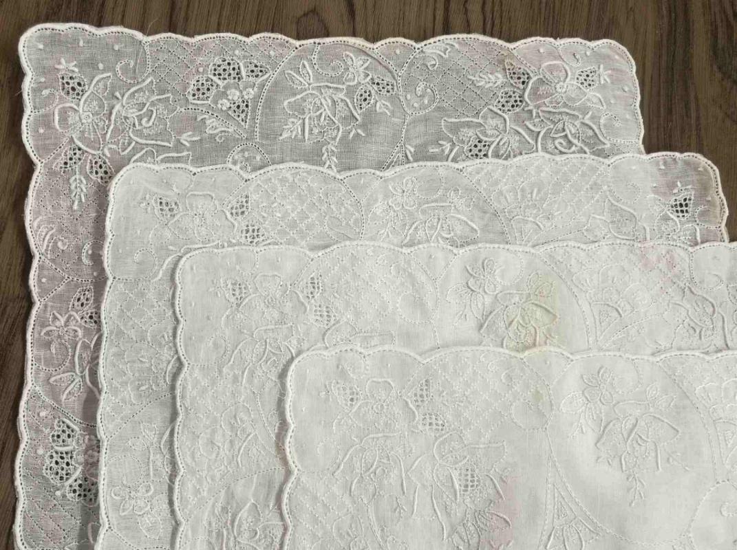 4PCS Novelty Women's Handkerchiefs 11.5x11.5" Irish Linen Handkerchief Embroidered Vintage Floral Hankies Hanky For Bridal Gifts
4PCS Novelty Women's Handkerchiefs 11.5x11.5" Irish Linen Handkerchief Embroidered Vintage Floral Hankies Hanky For Bridal Gifts