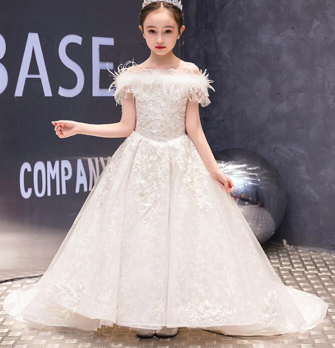 Stock Flower Girls Dresses Feather Lace Appliqued Off Shoulder A Line Girls Formal Gowns Tulle Children Evening Dress