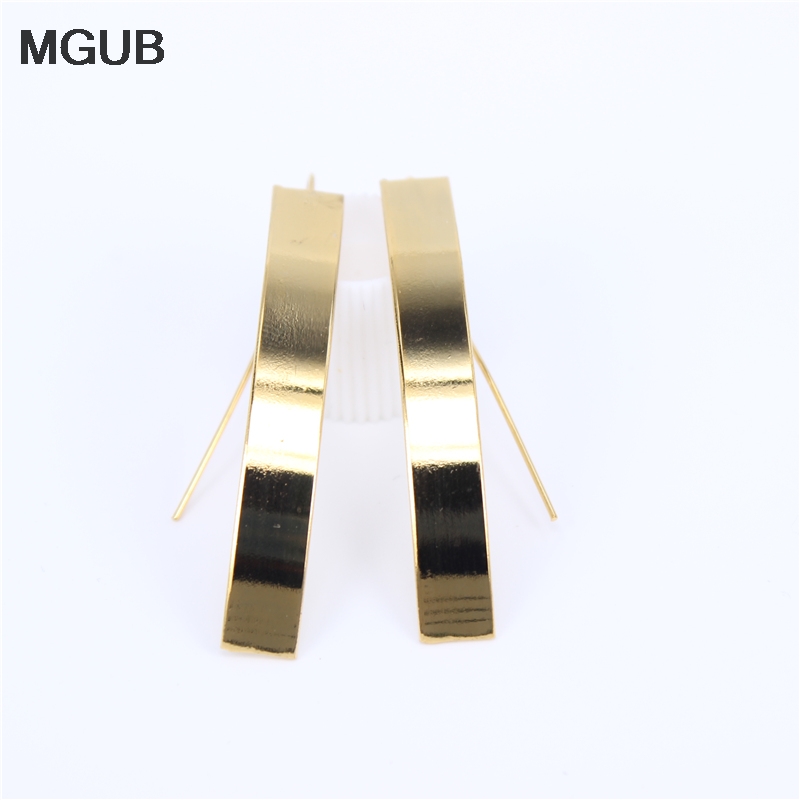 MGUB gold color/silver color Smooth stainless steel popular female ear jewelry smooth reflective plane simple hanging ring LH154
MGUB gold color/silver color Smooth stainless steel popular female ear jewelry smooth reflective plane simple hanging ring LH154