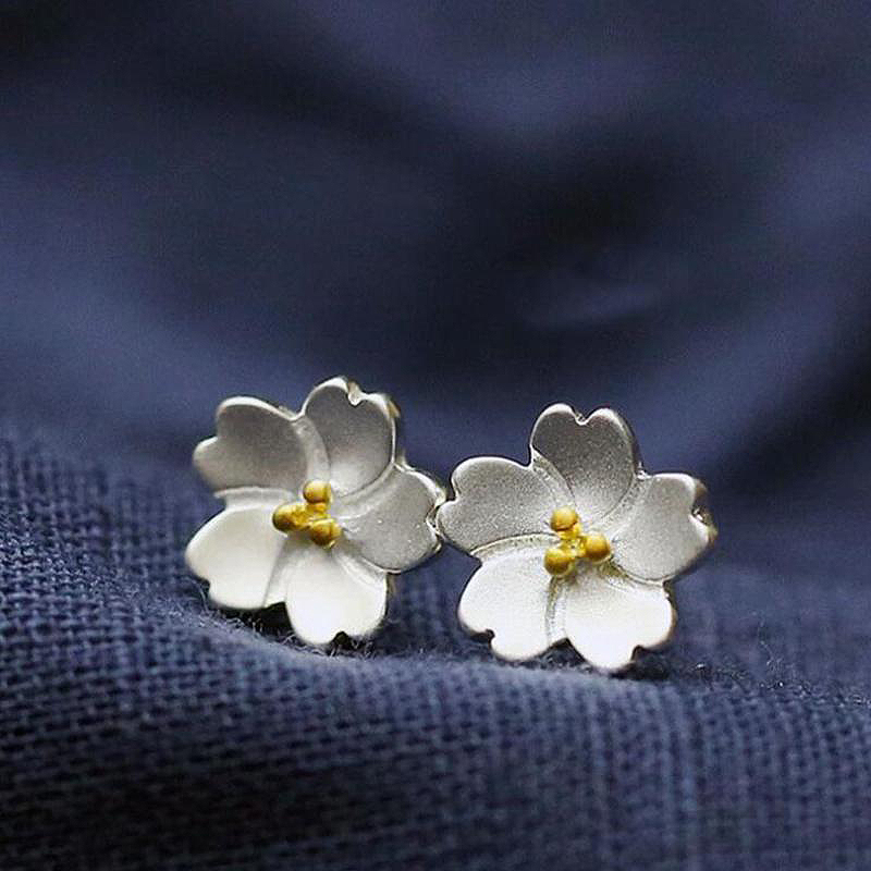 Korean Cute Cherry Blossom Flower Small Earrings Female Trendy Stud Earrings for Women Girls Party Jewelry Gift YEA387
Korean Cute Cherry Blossom Flower Small Earrings Female Trendy Stud Earrings for Women Girls Party Jewelry Gift YEA387
