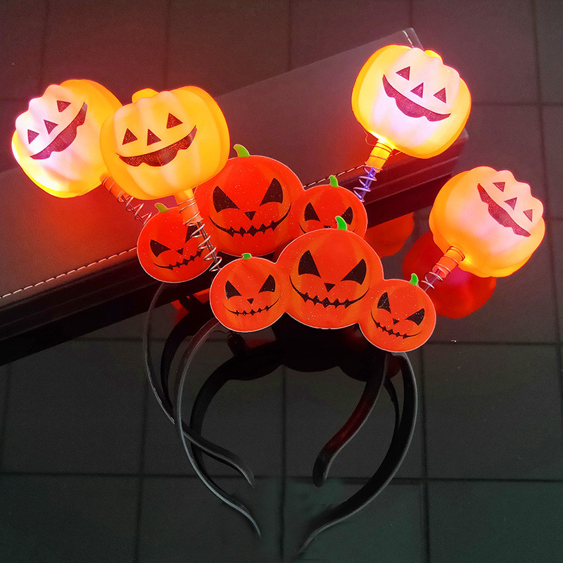 Children's luminous toys ghost head buckle stage performance supplies ghost festival party headdress glowing skull headband hair pin
Children's luminous toys ghost head buckle stage performance supplies ghost festival party headdress glowing skull headband hair pin