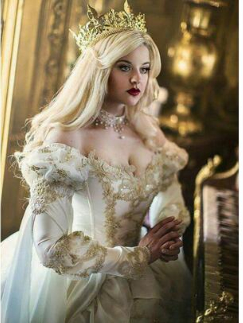 Retro Medieval Victorian Gothic Ball Gown Prom Dresses Vintage Long Sleeve Gold Lace Appliques Lace-up Corset Masquerade Dress Party Formal Evening Go