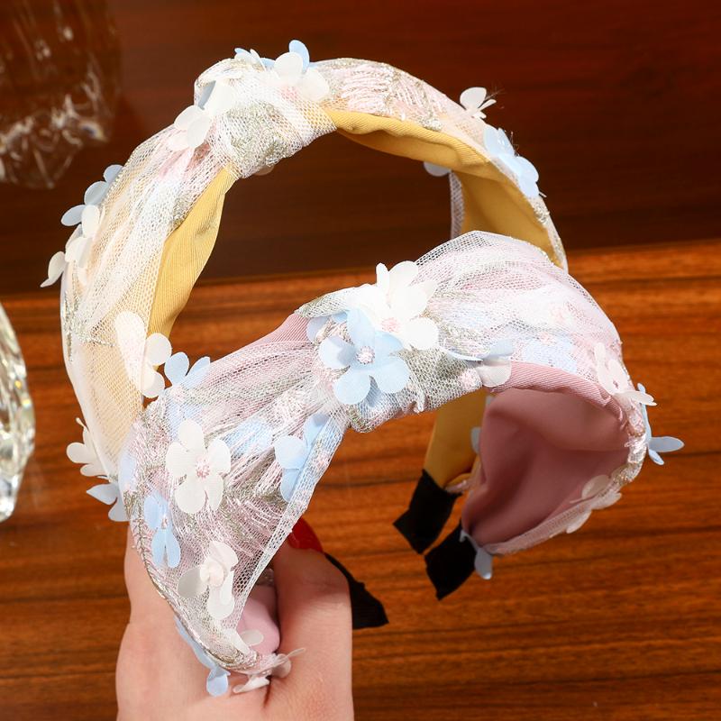 LEVAO Lace Flower Knotted Hair Bands Fabric Fashion Elastic Light-colored Hairband Ladies Headband Hair Accessories
LEVAO Lace Flower Knotted Hair Bands Fabric Fashion Elastic Light-colored Hairband Ladies Headband Hair Accessories