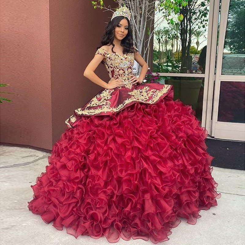 Beaded Ball Bury Gown Quinceanera Dresses Off The Shoulder Neck Lace Appliqued Sweet 16 Dress Sweep Train Organza Masquerade Gowns s