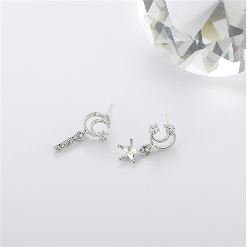 Hoop & Huggie Classic Fashion Cute Star And Moon Earrings Top Quality Crystal Charms Drop For Women Man Girls Korean Jewelry 2021
Hoop & Huggie Classic Fashion Cute Star And Moon Earrings Top Quality Crystal Charms Drop For Women Man Girls Korean Jewelry 2021