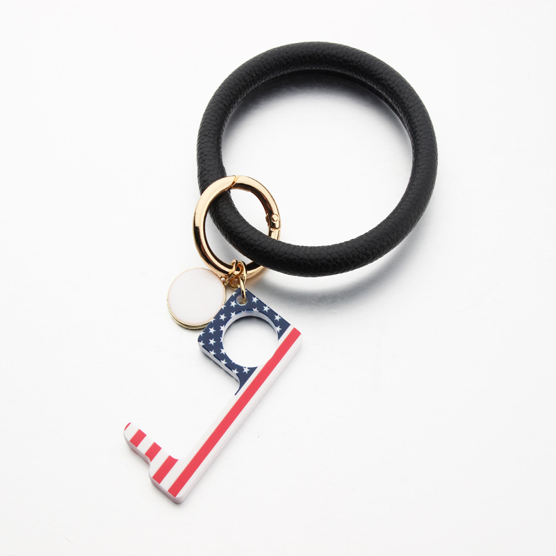 2021 New Fashion Leather Keyring Bracelet Men Womens O Key Ring Custom Wristlet Bracelet Circle Bangle keychain