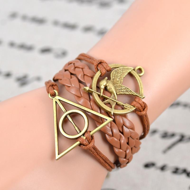 2020 New Handmade Braided Leather Bracelet Multilayers Design For Men Male Hand Jewelry Woven Bracelet Copper Alloy Accessories
2020 New Handmade Braided Leather Bracelet Multilayers Design For Men Male Hand Jewelry Woven Bracelet Copper Alloy Accessories