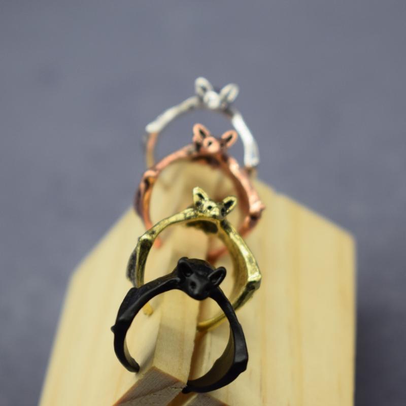 Vintage Flying Bat Rings Fashion Retro Style Adjustable Bat Rings For Women Men Jewellery
Vintage Flying Bat Rings Fashion Retro Style Adjustable Bat Rings For Women Men Jewellery