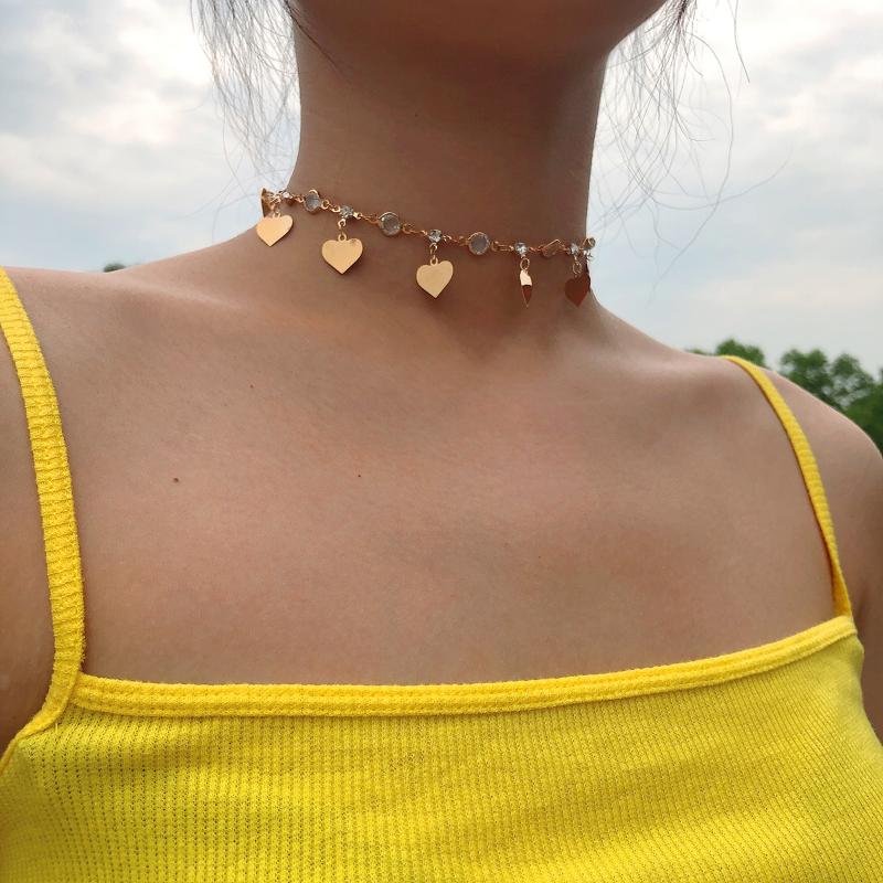 New Fashion Women's Golden Sweet Small Tassel Heart-shaped Necklace Simple Crystal Short Chain Romantic Charm Jewelry Gift
New Fashion Women's Golden Sweet Small Tassel Heart-shaped Necklace Simple Crystal Short Chain Romantic Charm Jewelry Gift