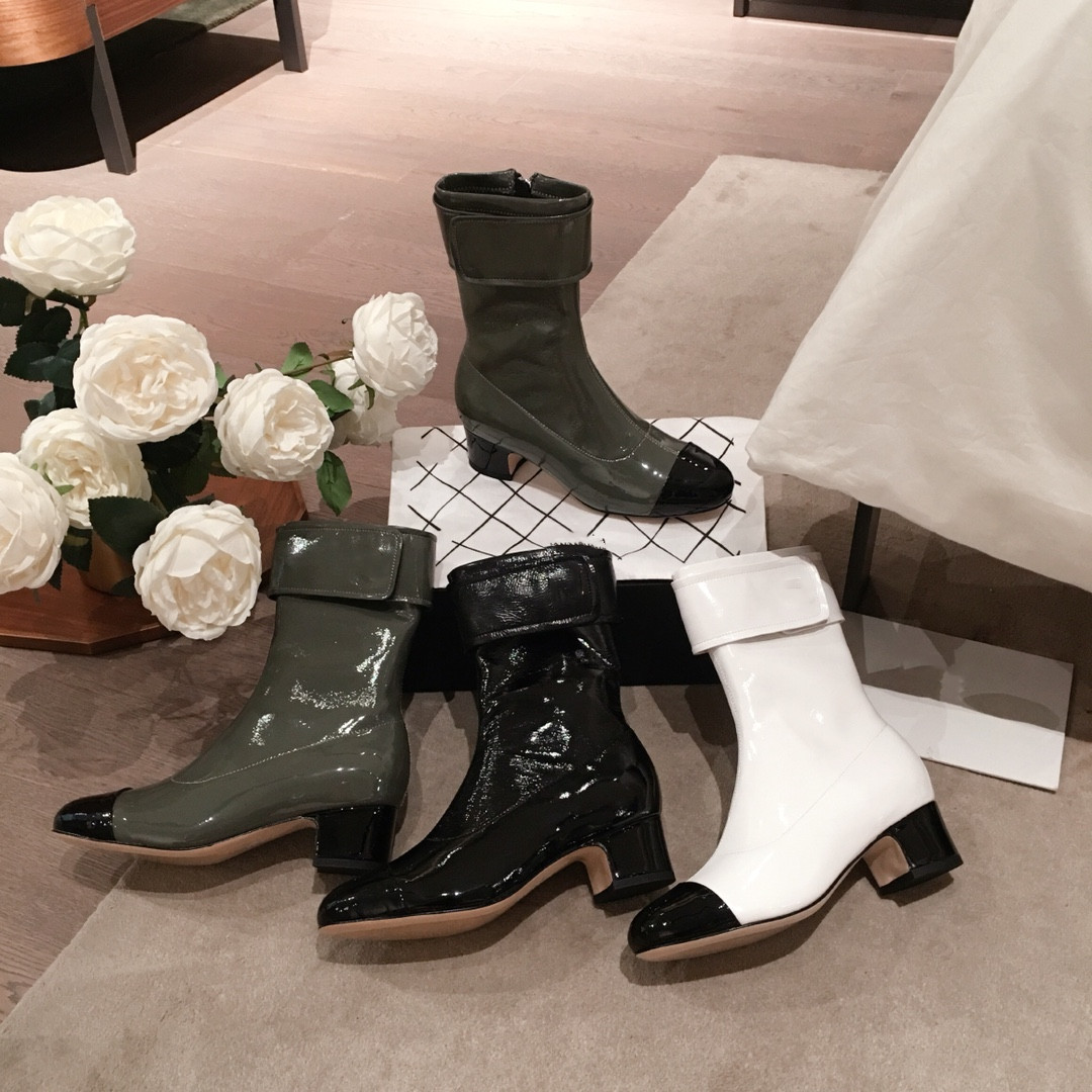 2020 sexy woman shoes in autumn and winter boots luxury Designer Short boots leather boots Large size 35-42 High heeled shoes, Army green
2020 sexy woman shoes in autumn and winter boots luxury Designer Short boots leather boots Large size 35-42 High heeled shoes, Army green