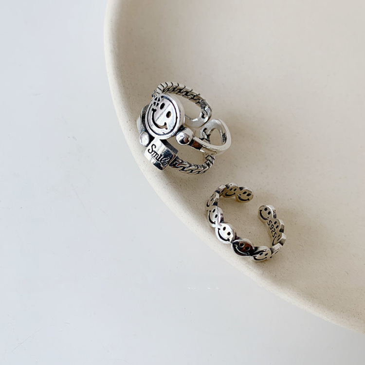 Vintage Smiling Face Finger Rings for Women Girl Punk Hip Hop Opening Adjustable Ring Weaving Rings Statement Jewelry Gift
Vintage Smiling Face Finger Rings for Women Girl Punk Hip Hop Opening Adjustable Ring Weaving Rings Statement Jewelry Gift