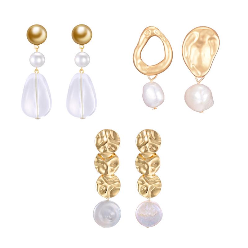 Vintage Matte Metal Gold Embossed Portrait Face Earrings Women Round Irregular Freshwater Pearl Dangle Earring Wedding Jewelry
Vintage Matte Metal Gold Embossed Portrait Face Earrings Women Round Irregular Freshwater Pearl Dangle Earring Wedding Jewelry