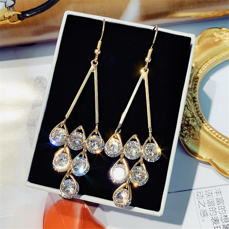 FYUAN Long Tassel Drop Earrings for Women Bijoux Water Drop Crystal Beads Dangle Earring Fashion Jewelry Gifts
FYUAN Long Tassel Drop Earrings for Women Bijoux Water Drop Crystal Beads Dangle Earring Fashion Jewelry Gifts