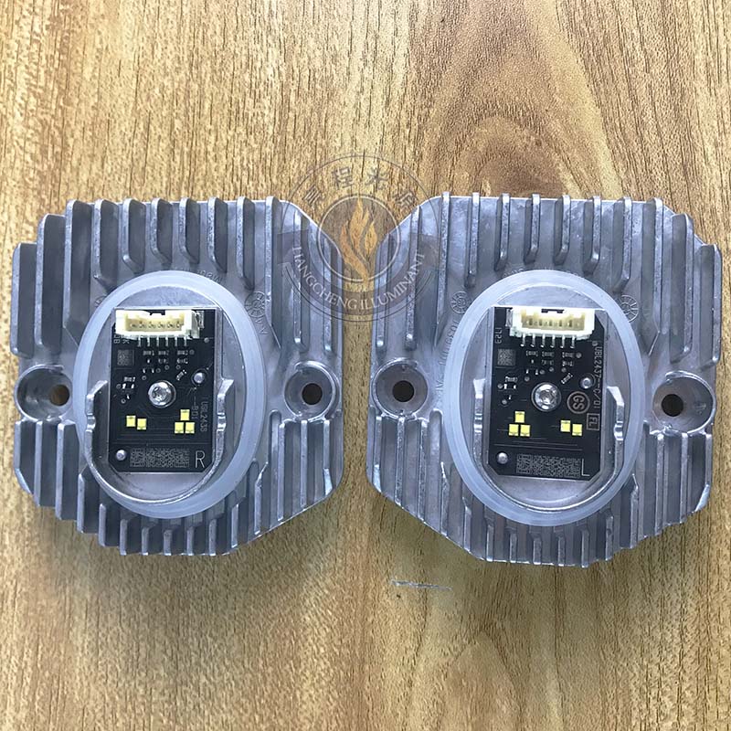 7214939 New LED headligt module lightsource For 5'G38 G30 G31 7214940 left right High Configuration 63117214940 63117214939
7214939 New LED headligt module lightsource For 5'G38 G30 G31 7214940 left right High Configuration 63117214940 63117214939